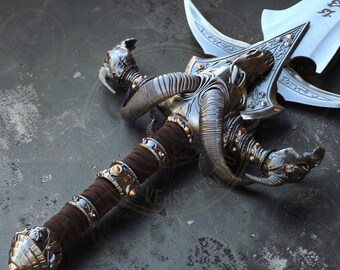 Replika Miecza Frostmourne – Miecz stalowy 47" z World of Warcraft | Król Lisz Arthas | Metalowy rekwizyt z tabliczką ścienną