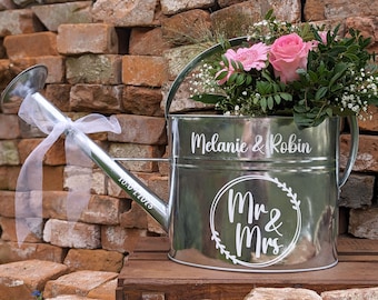 Sticker set for watering can | Personalized wedding gift | Gift idea for the newlyweds | Mr & Mrs and Yes lettering