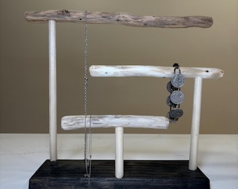 Porte-bijoux fait main à trois niveaux en bois flotté | Présentoir du fournisseur
