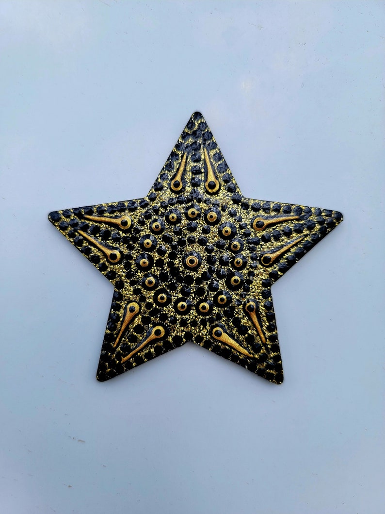 Star Magnet, Handmade, Hand painted, Hand crafted, Shiny, Fridge magnet, magnets, art, painting, stars, gold, black, gifts, cute, gift image 3