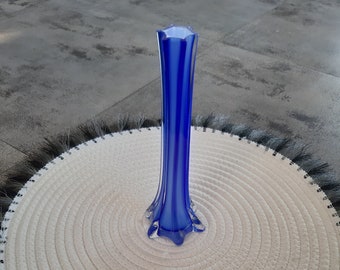 Cobalt blue vase, curly vase, blue vase, vintage glass flower vase.