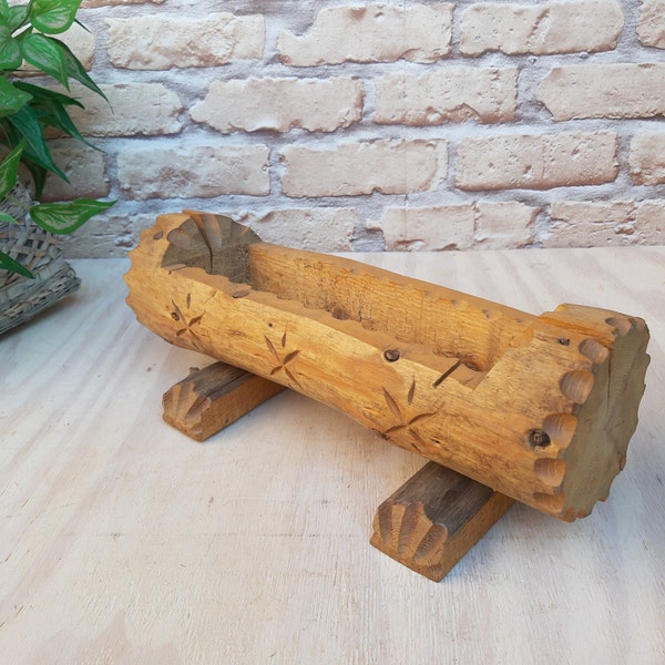 Retro carved decorative planter, carved pot, carved log, long thin bowl, rustic decor.