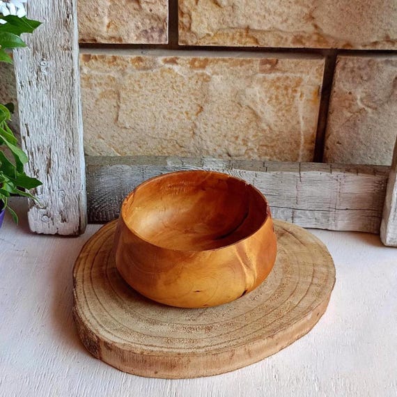 Retro Turned Wooden Bowl: Natural Wood Kitchenware, Candy Tray, Jewelry Display