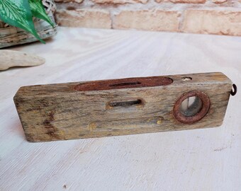Vintage wooden level, old wooden level, small level, old hand tool