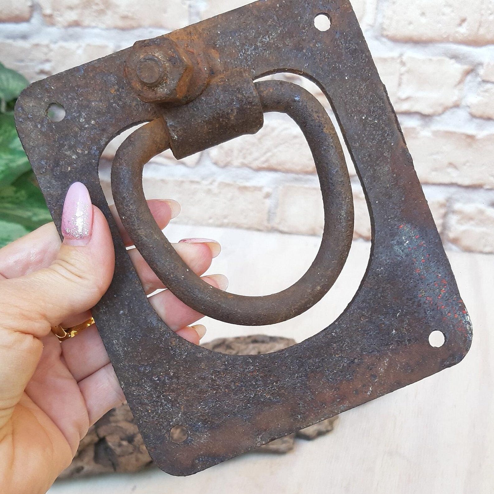 antique-wrought-iron-ring-solid-rustic-gate-handle-vintage-wall-decor