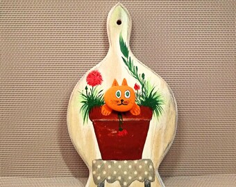 Wooden decorated board, kitten in a pot, fun decor, wall decoration, home decoration.