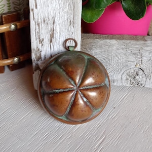 Antique small copper baking dish