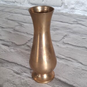 Vintage brass vase, brass flower stand, vintage brass objects.