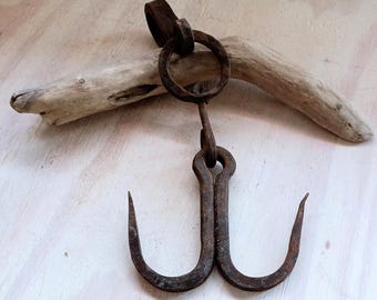 Vintage hook for hanging heavy objects,primitive double hook,hand forged hook,hanging hook,vintage hook.