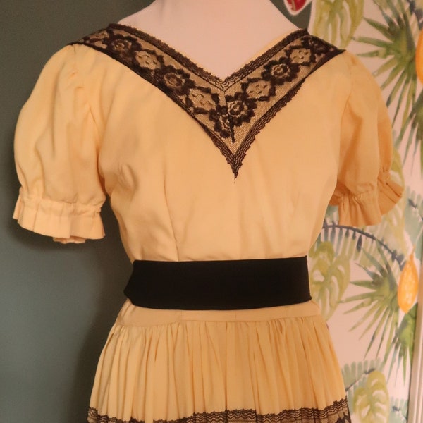 Vintage Western Dress 1940's / 1950's (swing / rock'n'roll/country) S-M, 36-38