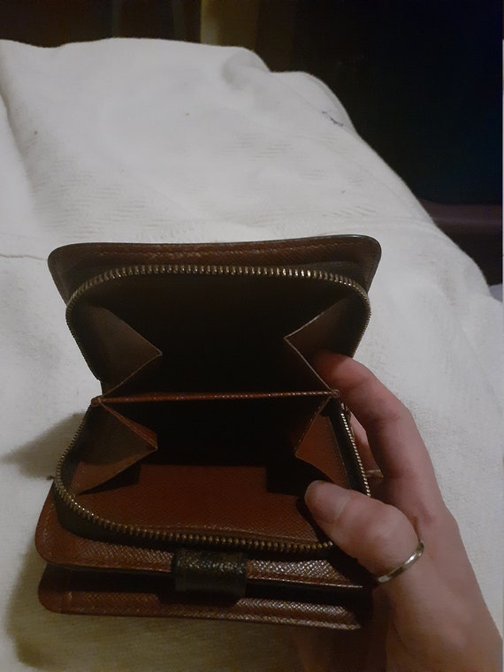 Louis Vuitton ladies wallet - image 3