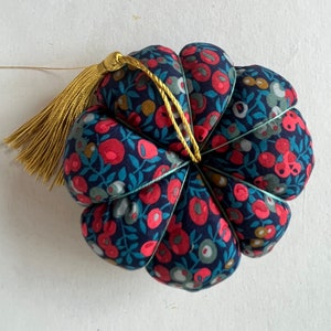 Alfiletero de tela estilo Liberty vintage/alfiletero de tela
