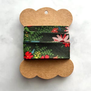 Cinta al bies de algodón con estampado floral hecha a mano - 2,5 cm de ancho