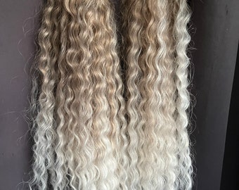 Ash blonde wavy dread extensions | Synthetic dreadlock extensions | DE dreadlocks braid in extensions