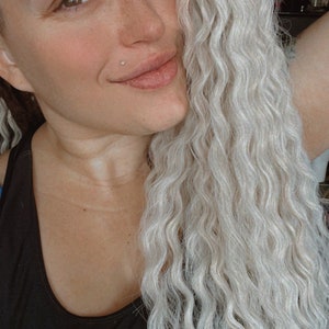 Platinum blonde Wavy dread extensions | Synthetic dreadlock extensions | #60 wavy DE dreadlocks braid in extensions