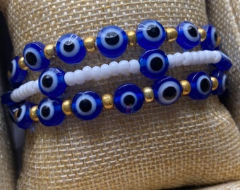 Evil Eye Bracelet Trio Set. Stretchy Bracelet. Beaded Bracelet. Summer Jewelry. Bracelet Stack. Handmade Bracelets. Trendy Jewelry. Layered.