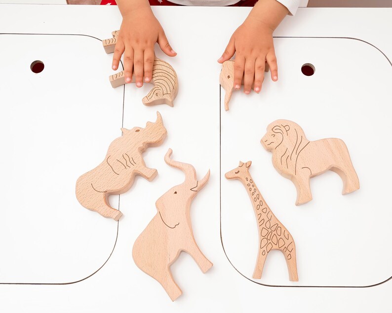 wooden handmade 6 piece safari animal toy set