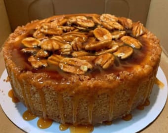 Cheesecake au caramel, aux pacanes et au bourbon