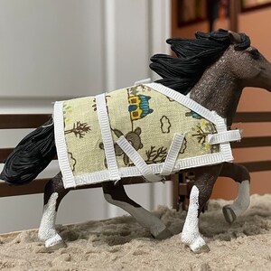 Schleich horse blanket (Horse and background not for sale)