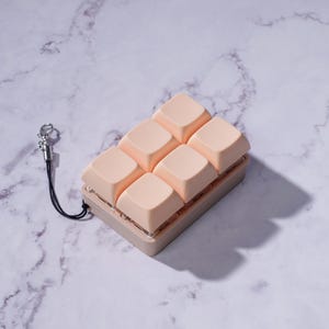 6 Key Strudel Pop - Mechanical Keyboard Fidget Toaster Pastry Keychain Beige Cinnamon Sugar