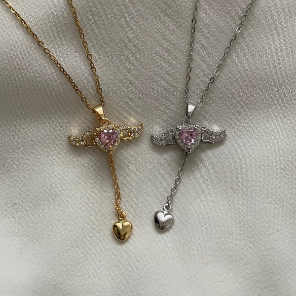 Heart necklace with movable wings