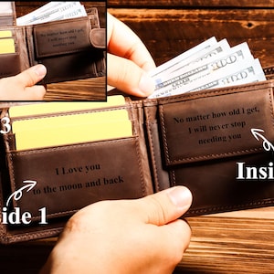 Puede incluir: Cartera de cuero marr&oacute;n con tres bolsillos interiores. Los bolsillos interiores tienen mensajes personalizados: "Gracias por ser mi mejor amigo para siempre", "Te amo hasta la luna y de regreso", y "No importa la edad que tenga, nunca dejar&eacute; de necesitarte".