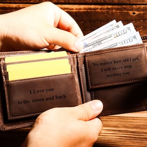 Carteira de couro genuíno gravada, carteira personalizada, carteira masculina, carteira de padrinhos, carteira personalizada, presente de namorado para homens, presente de dia dos pais para ele