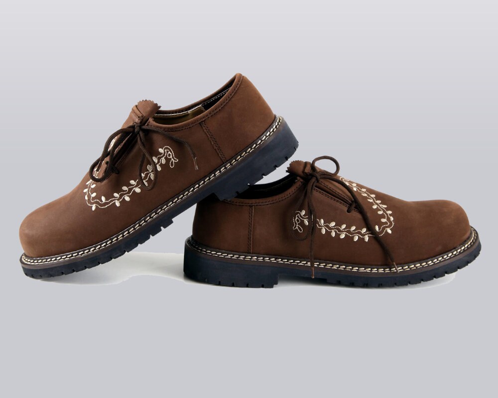 Обувь брест. Marko ботинки мужские модель 22925. Вывеска немецкая обувь. Dino ricci обувь. Tata shoes.