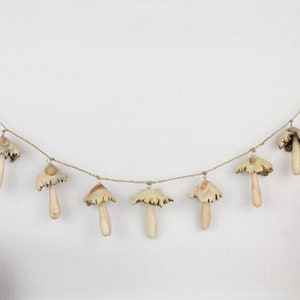 Wooden Mushroom Garland Wall Decoration, Mushroom Wall Art, Garland Mushroom For Wall Art Indoor Decoration, Handmade Gift, Valentine Decor