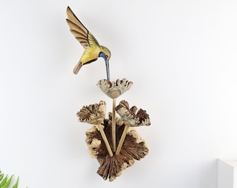 Escultura de colibrí colorida para colgar, arte mural de colibrí, tallado en madera, rústico, pintado, regalo de San Valentín hecho a mano.