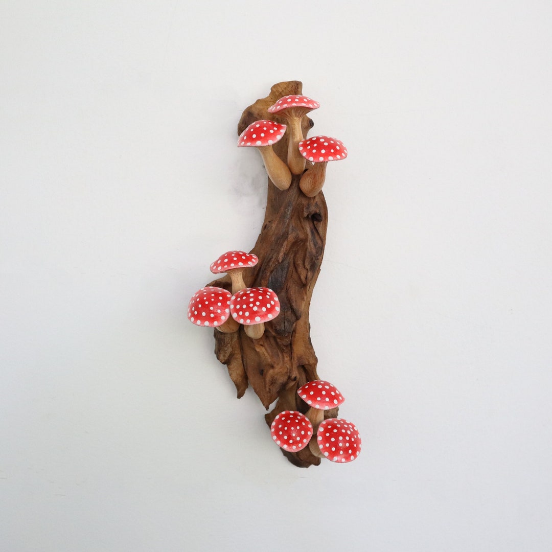 Hand-painted Red Mushrooms Deco, Wooden Mushroom Wall Art, Hand-painted ...