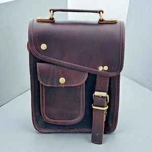 Handmade Vintage Brown Leather Satchel: Vintage Crossbody Messenger Bag for men and women