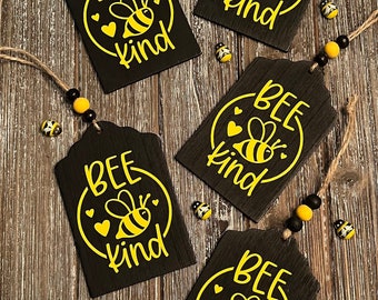 Bee Theme Wooden Tag / Bee Decor / Tiered Tray Decor / Farmhouse / Small Wooden Accent / Kitchen Decor / Gift Tag / Bee Tiered Tray