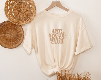 Camiseta Anti Social Wives Club Comfort Colors
