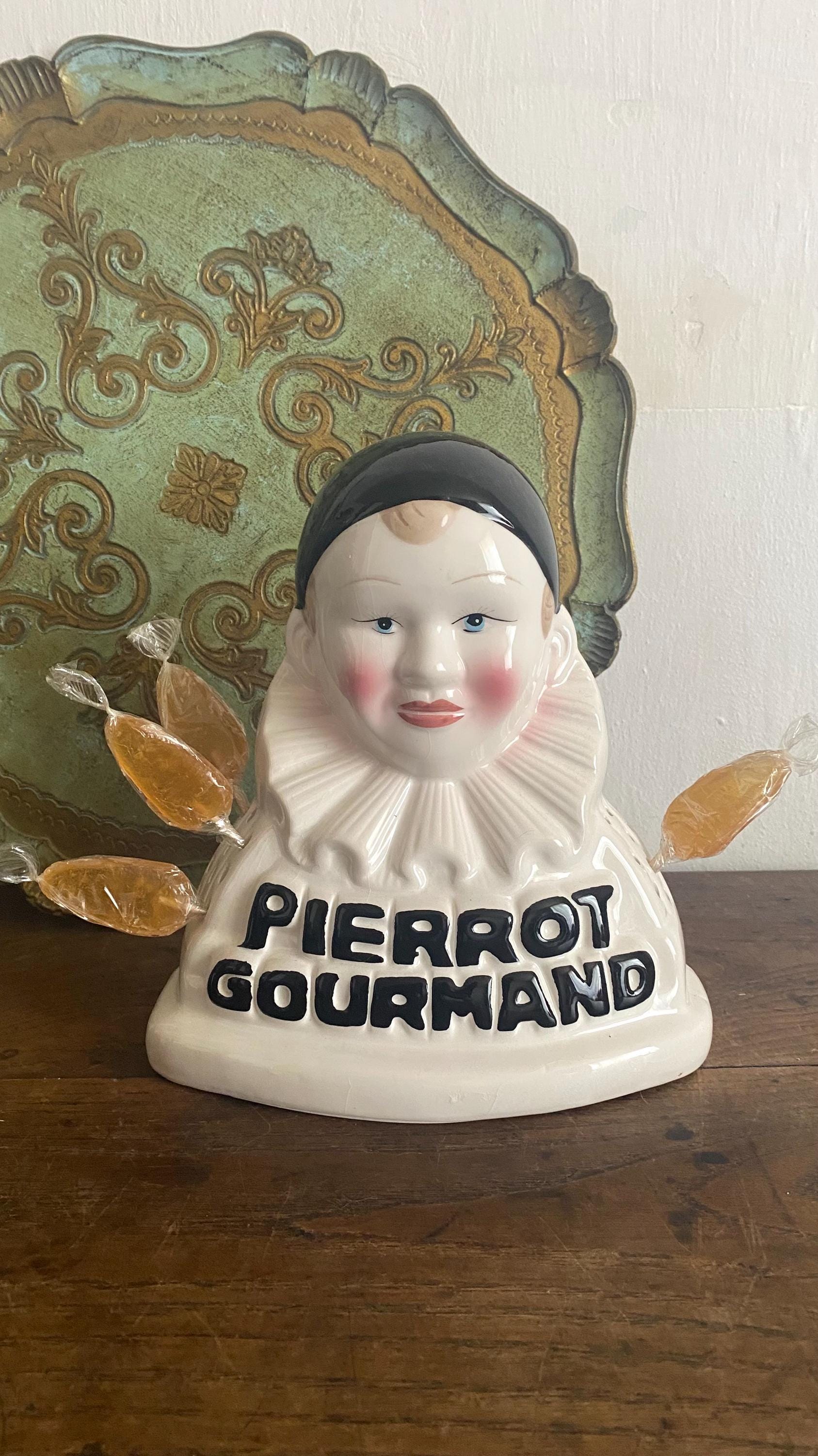 Pierrot Gourmand lollipop display