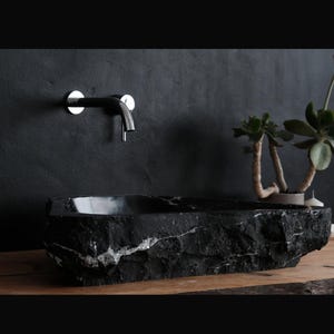 Artisan-crafted black marble sink with white stripes - eco-friendly spanish luxury bathroom decor 31,5 × 15,7″