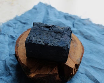 Natural indigo dye, Indigofera tinctoria pigment for plant dyeing, textiles soap watercolor making, blue