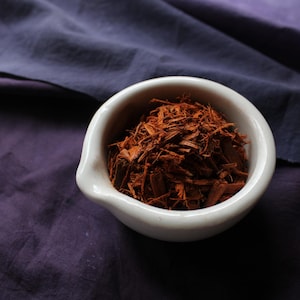 Logwood Dye: Natural Purple, Blue, Grey & Black Textile Dye