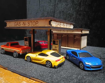 Maqueta de gasolinera a escala 1:72 - Archivo SVG cortado con láser (descarga digital)