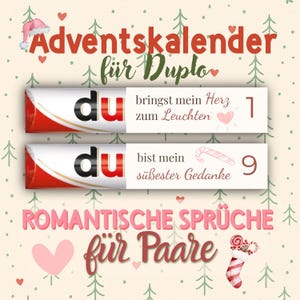 Puede incluir: Un gráfico festivo con el texto "Adventskalender für Duplo" y "ROMANTISCHE SPRÜCHE für Paare." Se muestran dos barras de chocolate, cada una con un mensaje y un número. El fondo tiene un patrón de pequeños árboles y corazones.