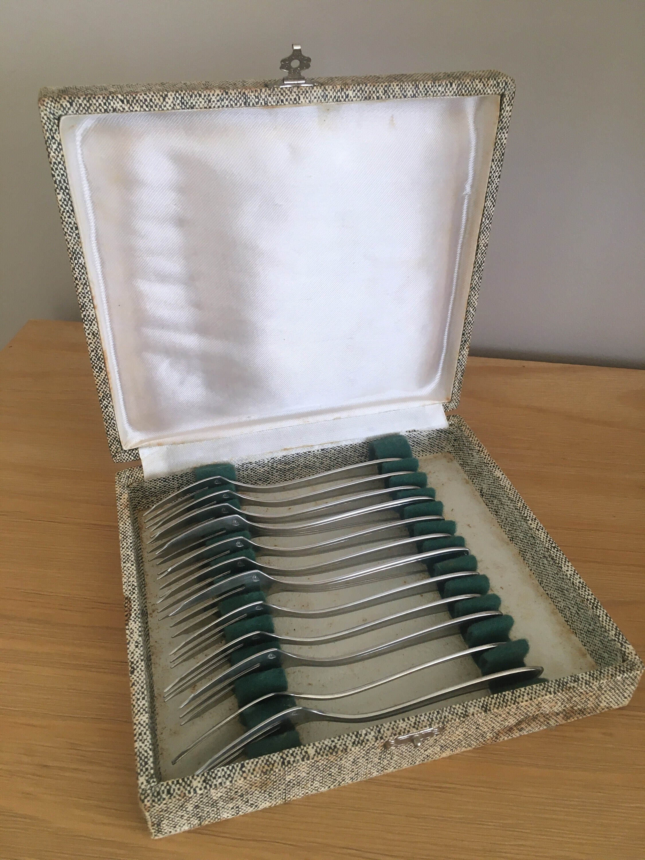 Coffret de 12 Fourchettes à Gâteau Vintage