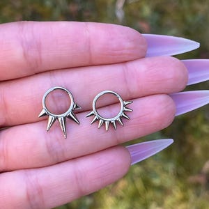 Piercing de septum avec pointes, anneau de nez clicker septum, septum en acier chirurgical, anneau de nez articulé en argent, 16G (1,2 mm) 8 mm, cerceau de nez gothique avec pointes