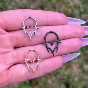 Heart Spiky Septum Piercing, Titanium Septum Clicker Nose Ring, Silver/Black/Gold Nose Hoop, 16G (1.2mm) 8mm/10mm, Goth Punk Grunge Emo