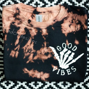 Vibes reverse tie dye soft style t-shirt