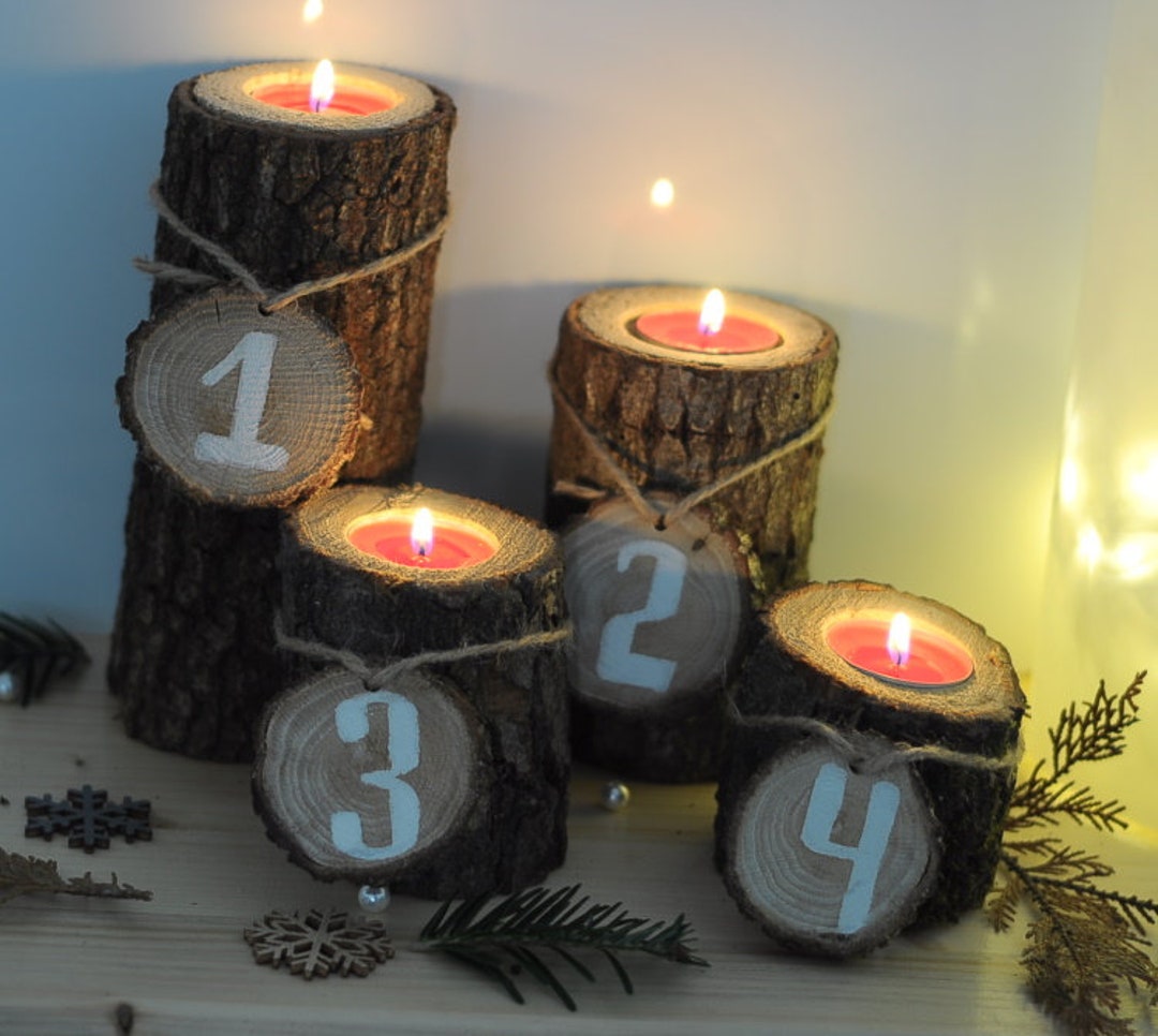 Mehrfarbige Kerzen Rot Gold Silber EbenEzer Weihnachts-Teelichter 27 Stück – Schneeflocken-Design, Rot, Gold & Silber, Für Deko, Tisch & Adventszeit