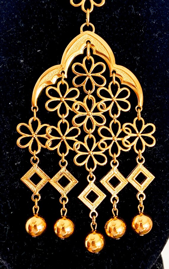 Vintage Trifari Gold Tone Filigree Dangle Pendant… - image 2