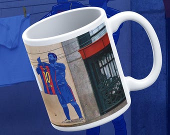Messi Street Art Mug: Hand-Drawn Football Graffiti