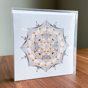 Set van 5 unieke handgetekende Mandala Notitiekaarten - Blanco Binnen - w / Enveloppen - Geweldig cadeau! ORANJE