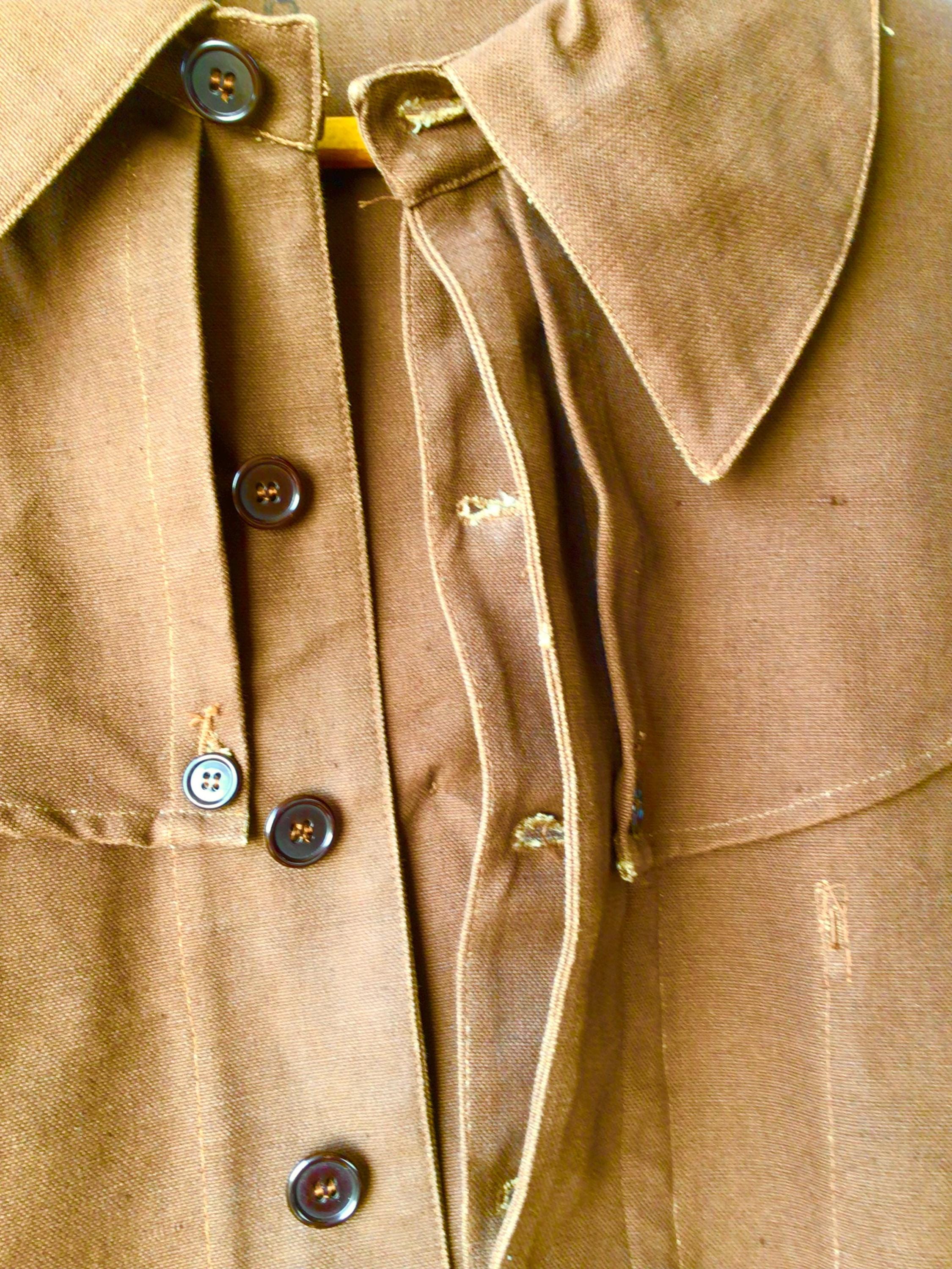 Vintage French Canvas Brown Duck Hunting Jacket, Caped Vintage French Canvas Brown Duck Hunting Jacket, Caped