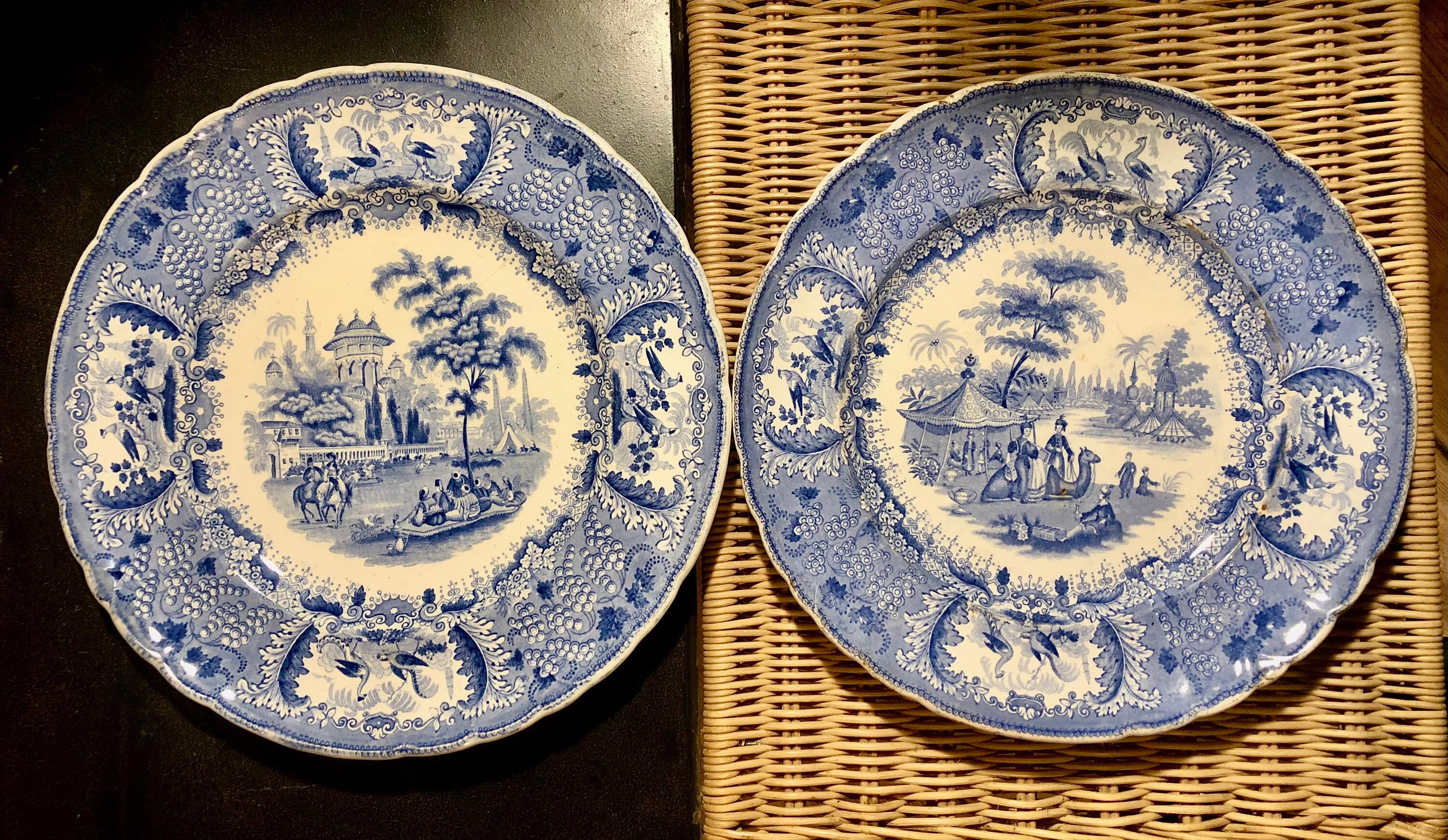 2 Grandes Assiettes en Porcelaine Anglaise David Johnston Xixeme Décor Oriental